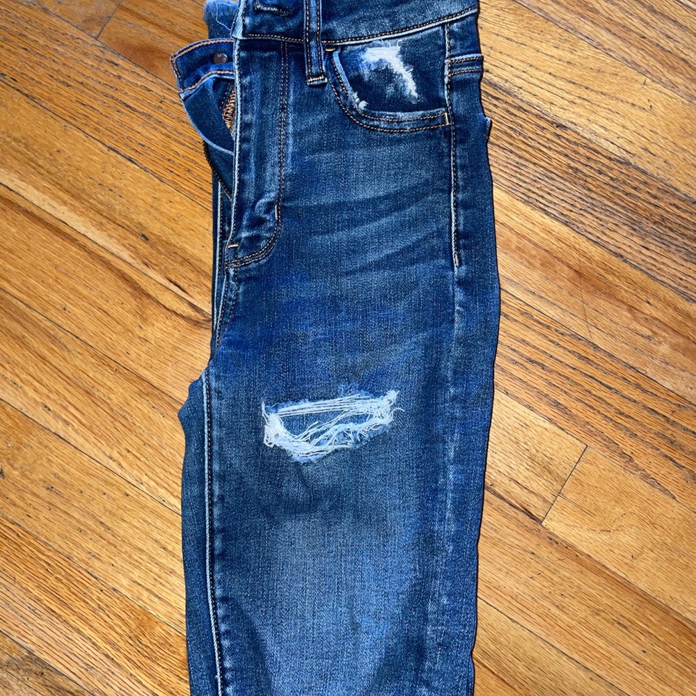 American Eagle skinny jeans